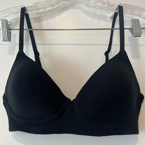 Aerie Wireless Bra, 34B, New